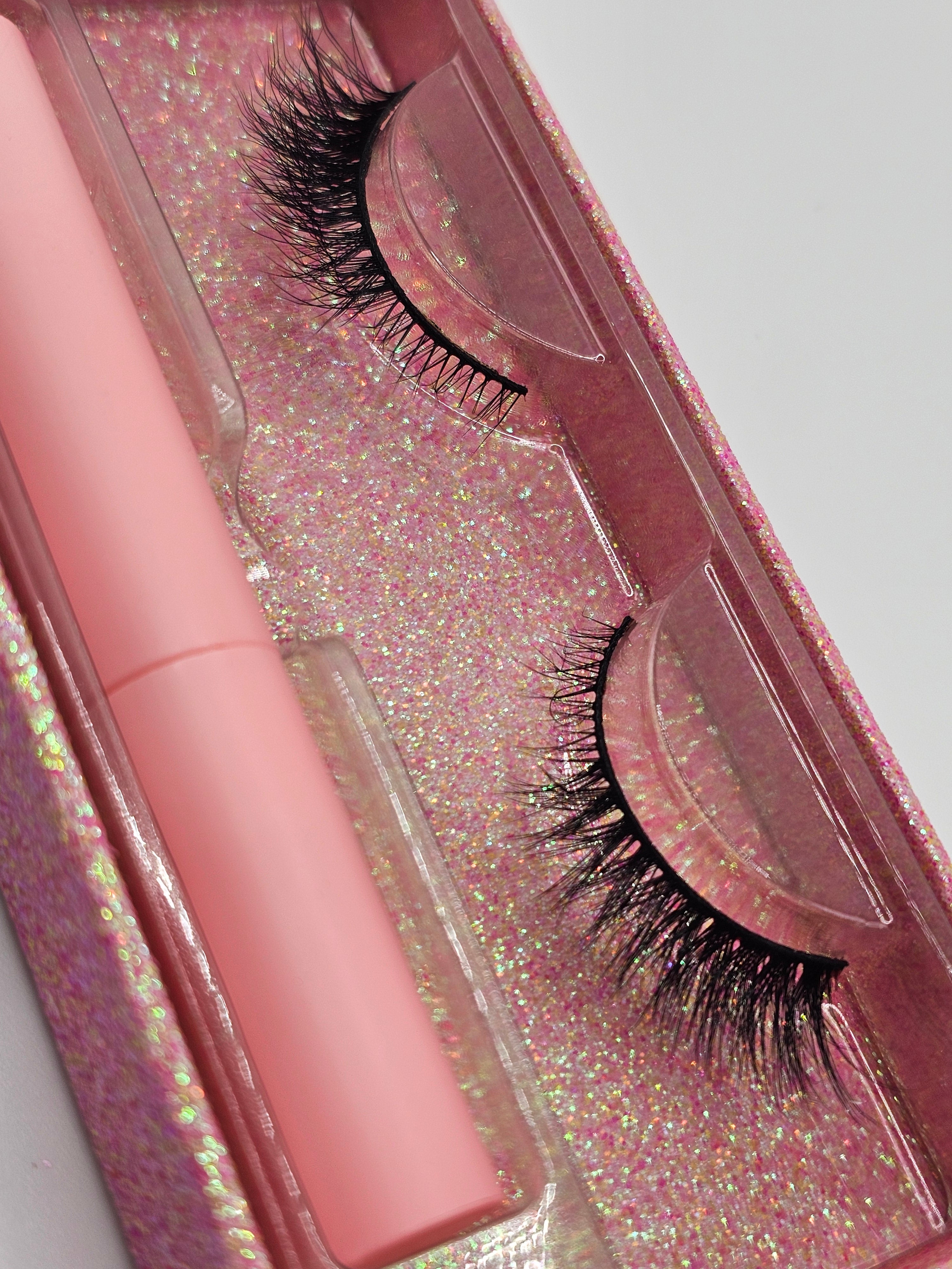 Dramatic 18mm Cat-Eye Faux Mink Lashes | Vegan & Cruelty-Free D1032K