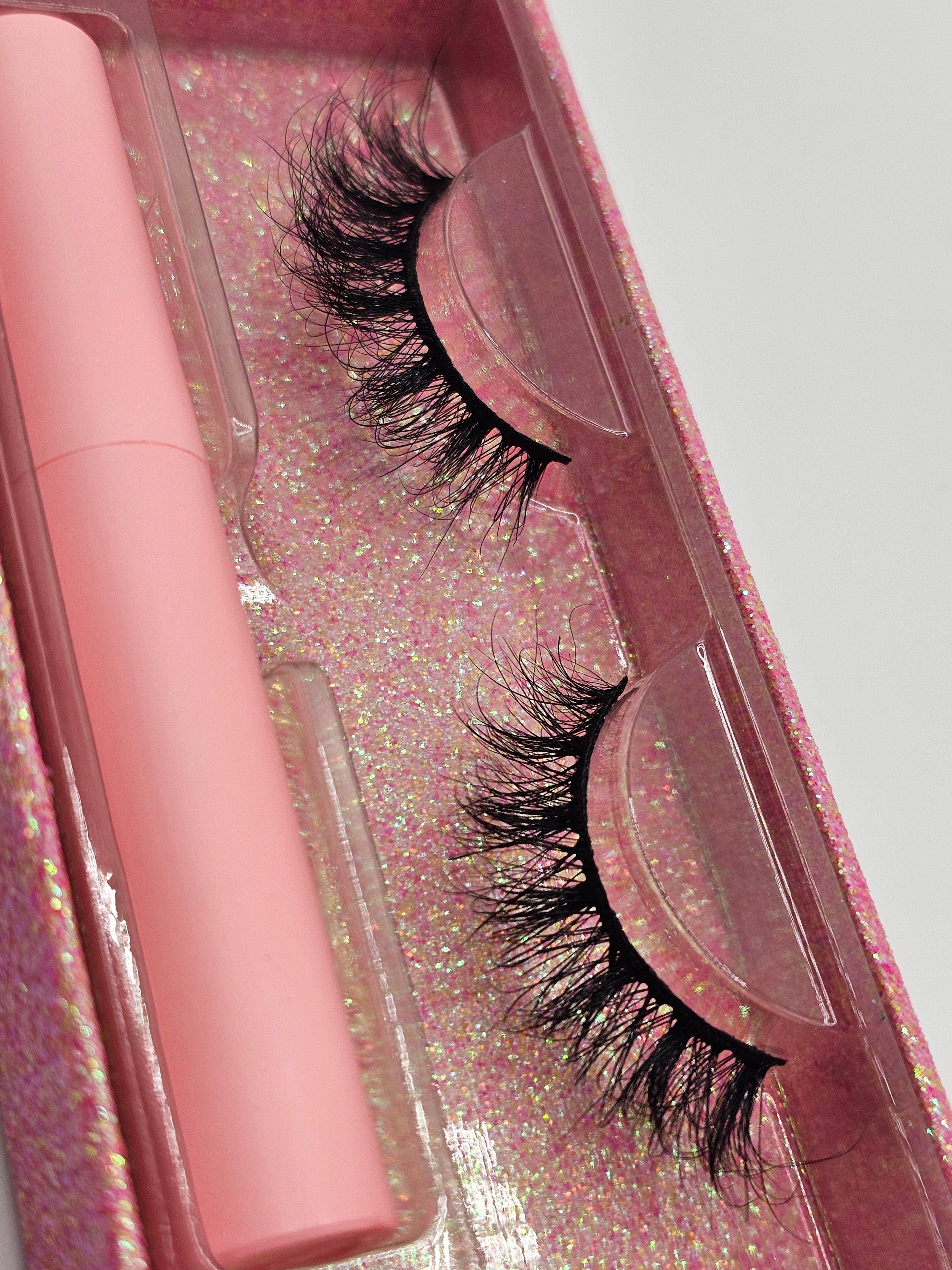 Natural 16mm Russian Faux Mink Lashes | Elegant Essence M1804